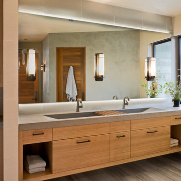 Shoreline bathroom