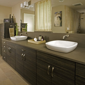 Shoreline Modern Master Bath