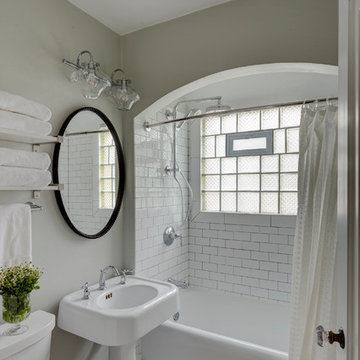 Shorewood Vintage Bathroom