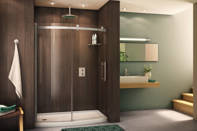 Idee per una grande stanza da bagno padronale minimalista con doccia alcova, pareti grigie, pavimento in gres porcellanato, lavabo a bacinella, pavimento marrone e porta doccia a battente