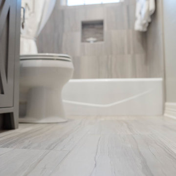 Shreveport Springlake Modern Bathroom