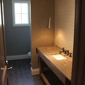 Silverleaf Rustic Bathroom