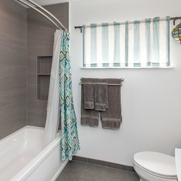 Simple and Elegant bathroom remodel - Hartman