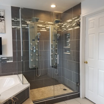 Sleek and Savvy Corner Glass Enclosure