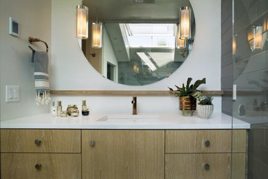 Sleek Bathroom Retreat