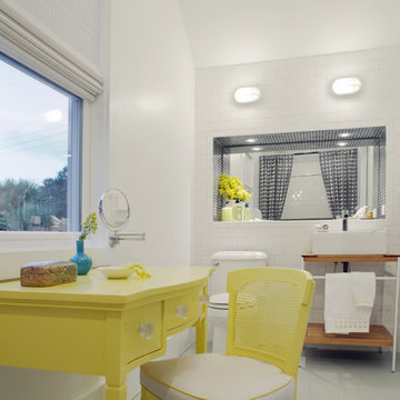Sleeping Loft - Kid's Bathroom