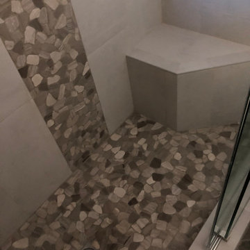 small master bathroom in Rialto