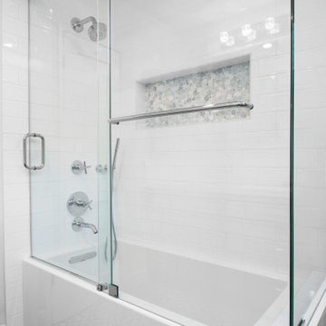 Small shower/ tub combo