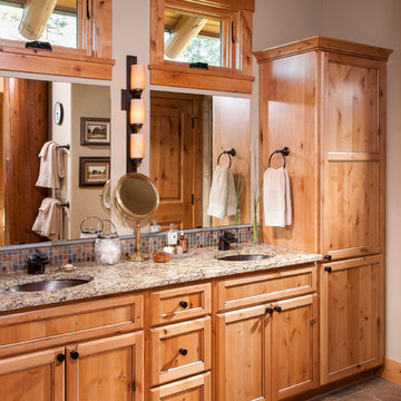 Snowy Elk Lodge | Master Bathroom