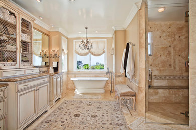 Elegant freestanding bathtub photo in San Diego