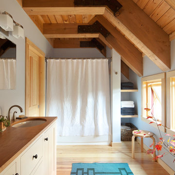 Solar Barn - Custom Bathroom
