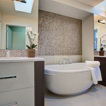 Sophisticated Urban Home with Spa inspired ensuite