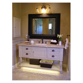 Southern Living Master Bathroom - Traditional - Bathroom - Houston - by