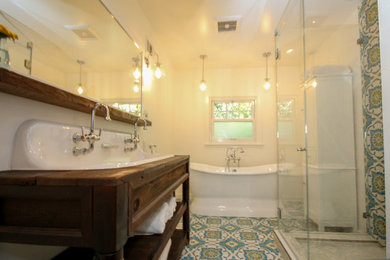 SOUTHWESTERN RETRO MASTER BATHROOM REMODEL