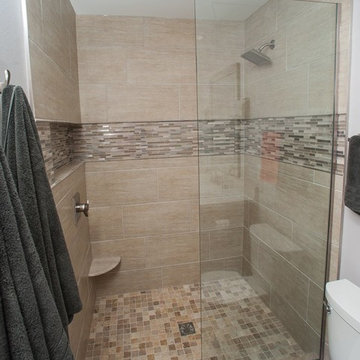 SPACIOUS TILED SHOWER