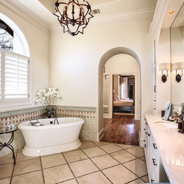 Spanish Colonial - Master Bathroom