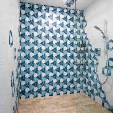 Spears Hill - Custom Glass-walled Shower