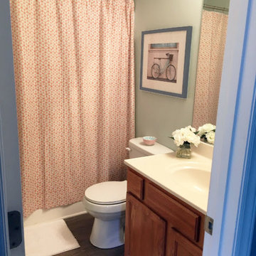 Staging a Vacant Bathroom