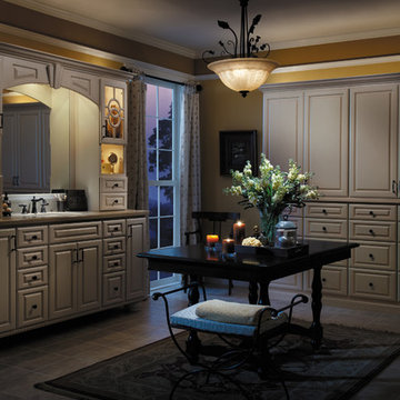 StarMark Cabinetry Master Bath and Dressing Room