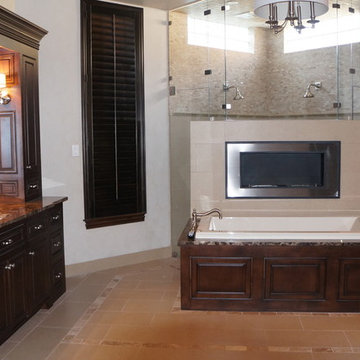 Stately Master Bath Room
