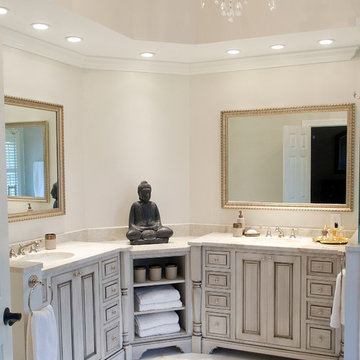 Sterling Traditional Master Bath with Wow-Factor