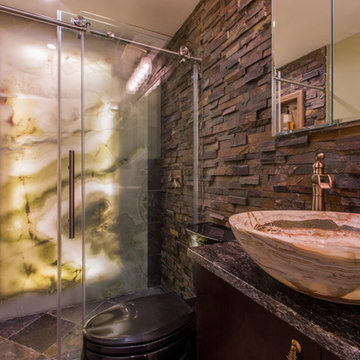 Stunning Bathroom : Onyx Backlit Wall