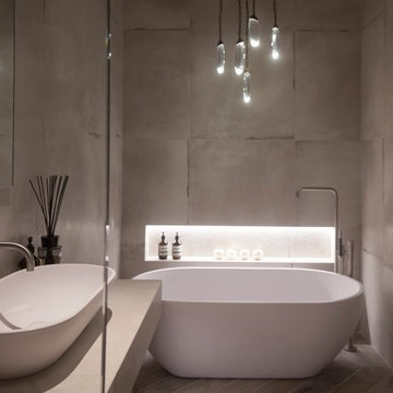 Stunning Bathroom with Vola Fittings & Beautiful Details