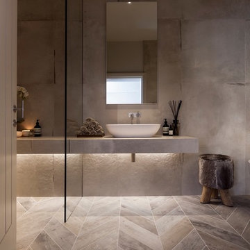 Stunning Bathroom with Vola Fittings & Beautiful Details