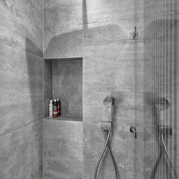 Stylish Contemporary Shower Room