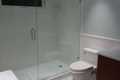 Bathroom - modern bathroom idea in Tampa