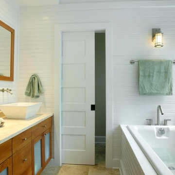 Surfers End Master Bath