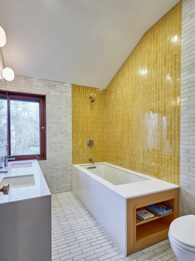 Midcentury Bathroom by Stephen Moser Architect