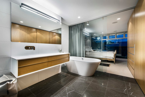 Modern Bathroom by Mata Design Studio