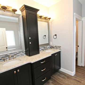 Textured Melamine Kitchen and Bathroom Cabinets, Kimberly ID