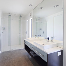 Modern Bathroom The Lake House - Creative Space Architectural Design