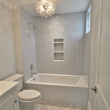 75 Tub Shower Combo Ideas You Ll Love June 2022 Houzz - Small Bathroom With Bathtub And Shower Ideas