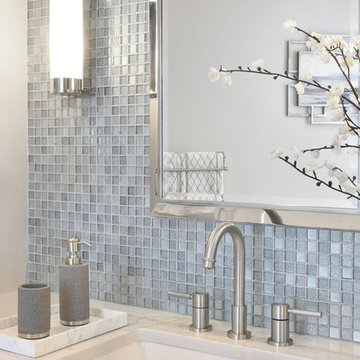 The Luxe: Bathrooms