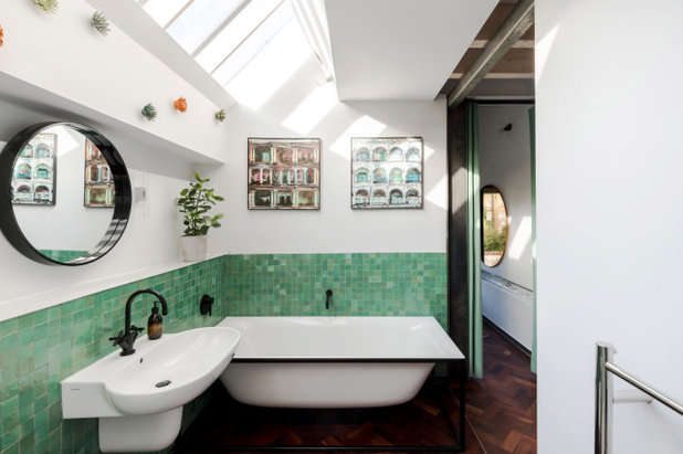 Contemporary Bathroom by James Tarry Interior Photography