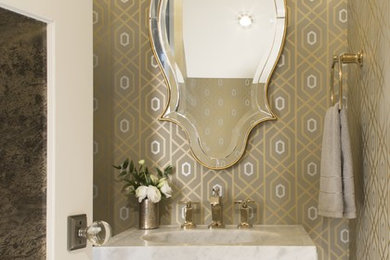 Inspiration for a transitional bathroom remodel in Orlando