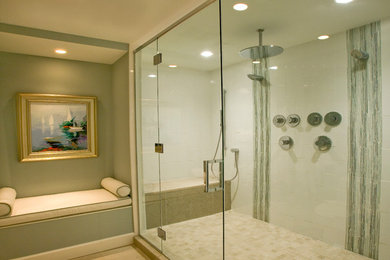 Bathroom - traditional bathroom idea in Miami