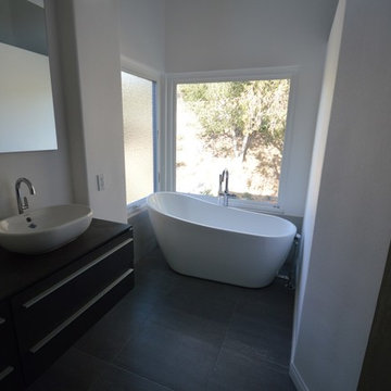 Thousand Oaks Modern Bathroom