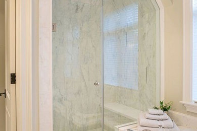 Example of a transitional bathroom design in San Francisco