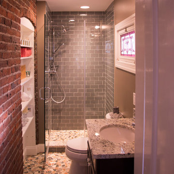 Tile & Textured Bath