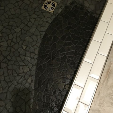 Tile Shower/Tubsurround Remodel