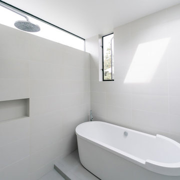 tiled wet room // rainshower + floating tub