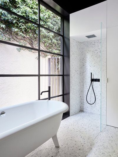 Bathroom by NORTHBOURNE Architecture + Design