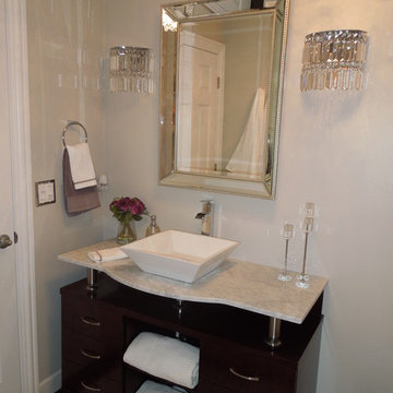Traditional & Contemporary Bathroom & Dressing Room