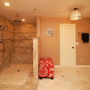 75+ Bäder mit beigefarbenen Fliesen und oranger Wandfarbe Ideen