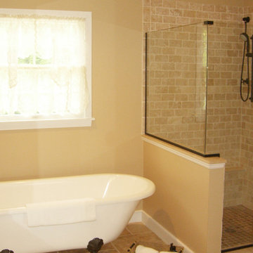 Traditional Bathroom in Neutral Colors