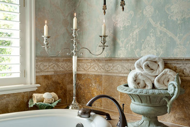 ボイシにあるトラディショナルスタイルのおしゃれな浴室の写真